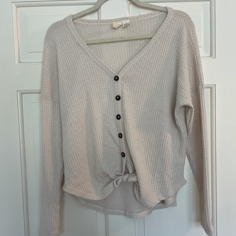 Sky and sparrow cream sweater, Size small